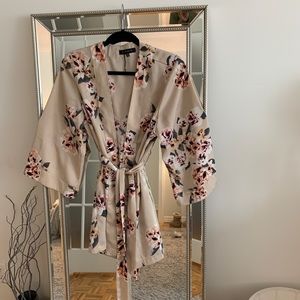 Dynamite silk kimono